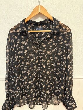 GAP Black Sheer Floral Button-Up Blouse